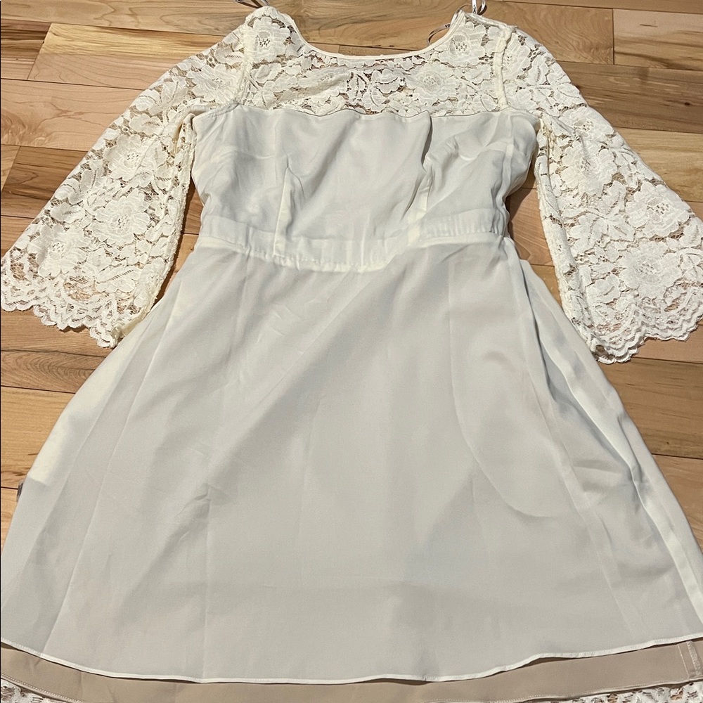 Vince Camuto Cream Lace Dress - Picture 14 of 16